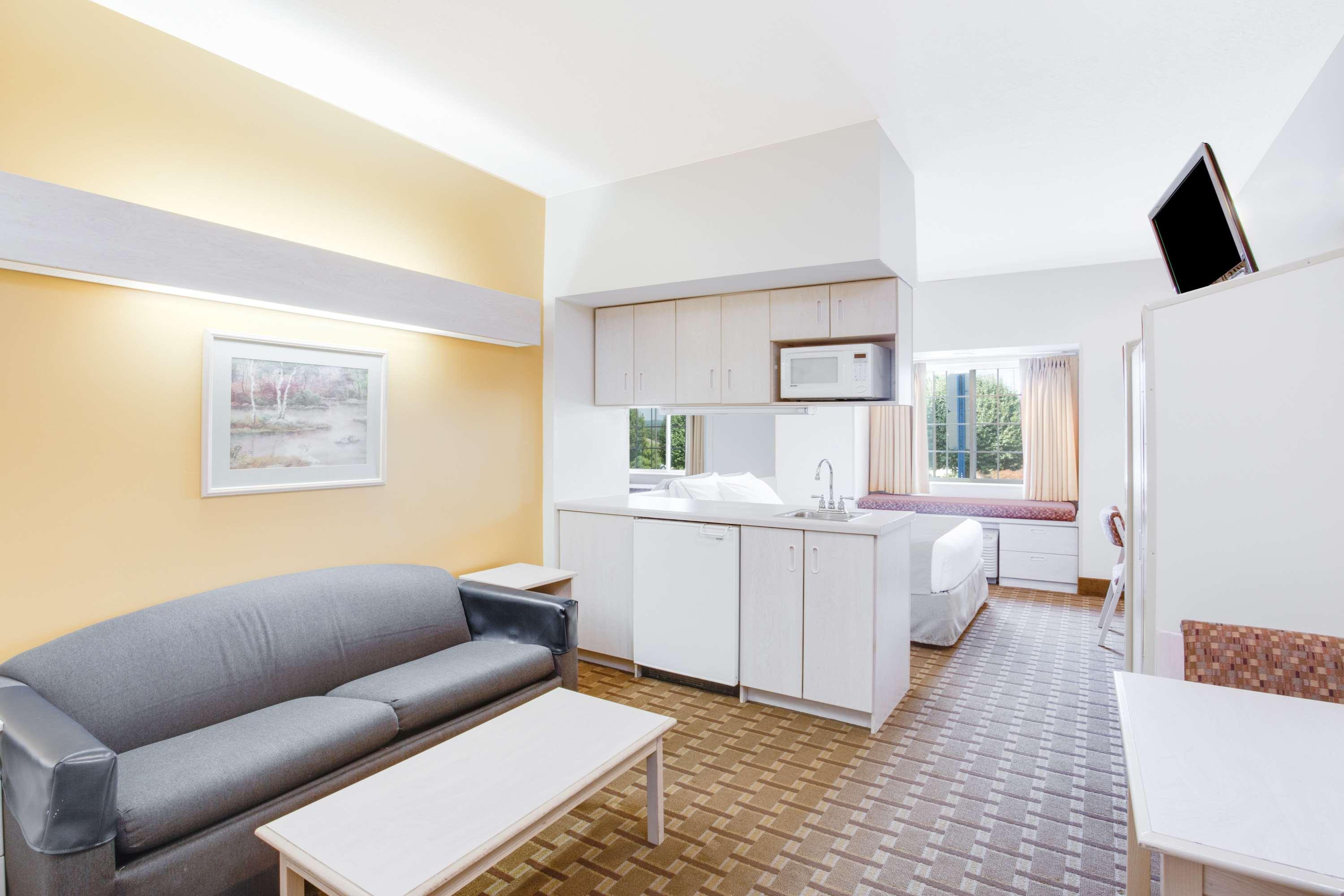Surestay Hotel By Best Western Christiansburg Blacksburg エクステリア 写真